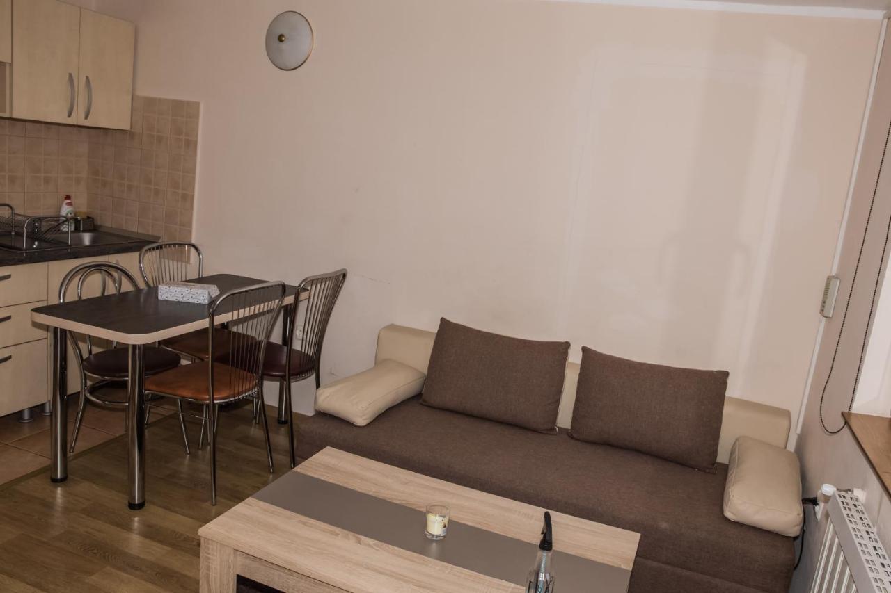 Appartement Apartament Beta à Bistriţa Extérieur photo